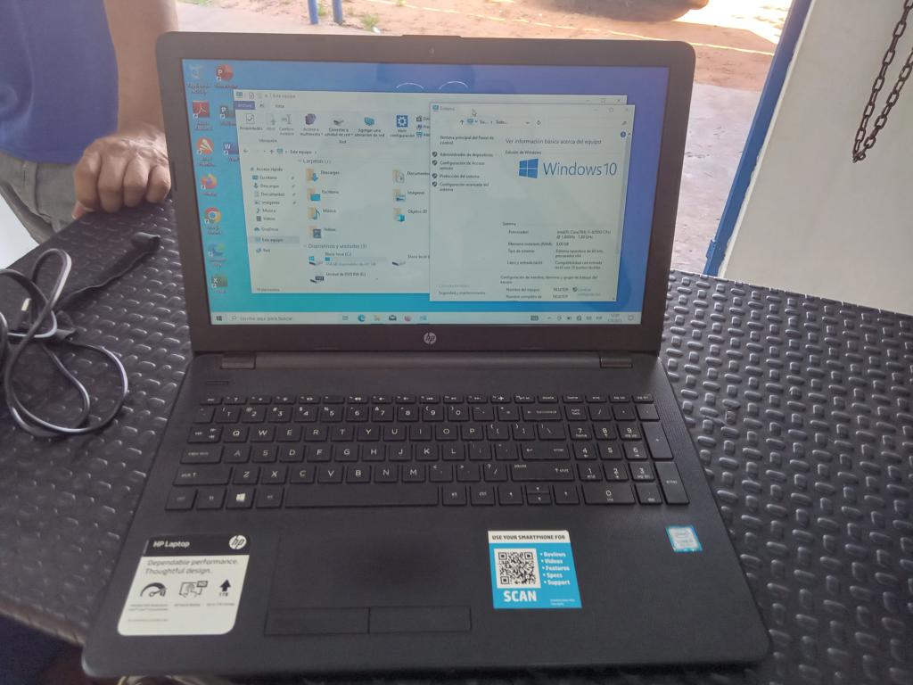 Notebook Marca Hp Modelo 15bs115dx Procesador Core I5 Memoria Ram 8 Gb Disco Duro 500 Gb Generacion 8 Acc Teclado NumericoEntrada Usb
