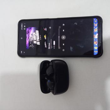 Auricular Marca Jbl Modelo No Visible Usado Con Desgaste Con C/ Estuche Acc Sin Cargador