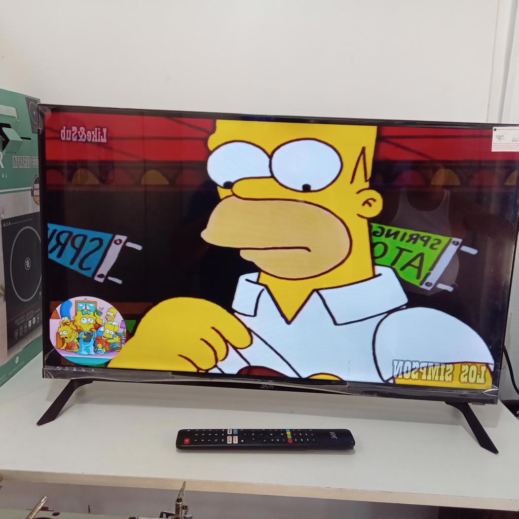 Televisor Led Smart De 32 '' Marca Jam Modelo Ultraslim-32fcs Con Control Usado En Buen Estado Acc Par De Patitas