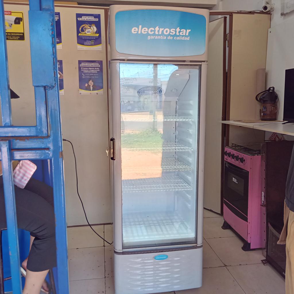 Visicooler Marca Electrostar Modelo Es-Ev2401 Usado En Buen Estado Acc Con 4 ParrilasLlave