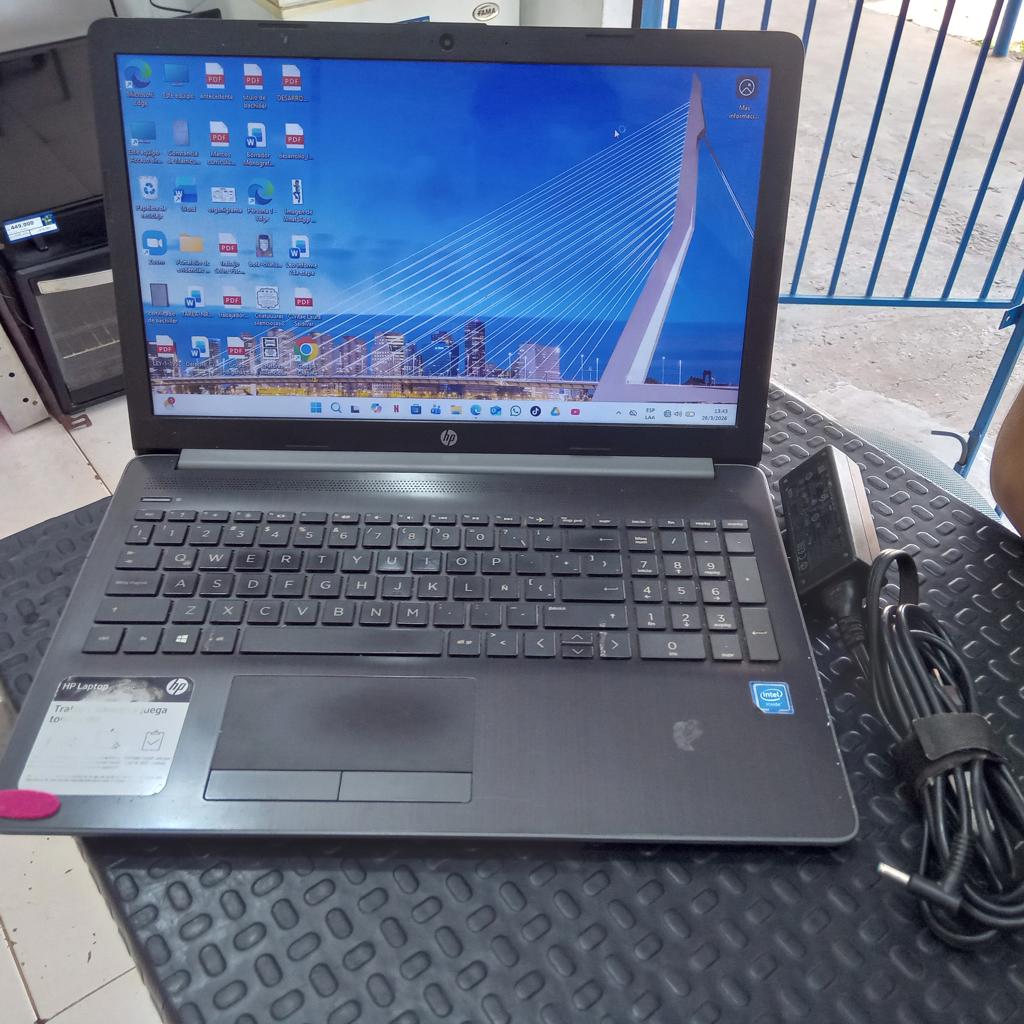 Notebook Marca Hp Modelo Hplapto15-Da001la Procesador Celeron Memoria Ram 4 Gb Disco Duro 448 Gb Generacion No Tiene Acc Cargador