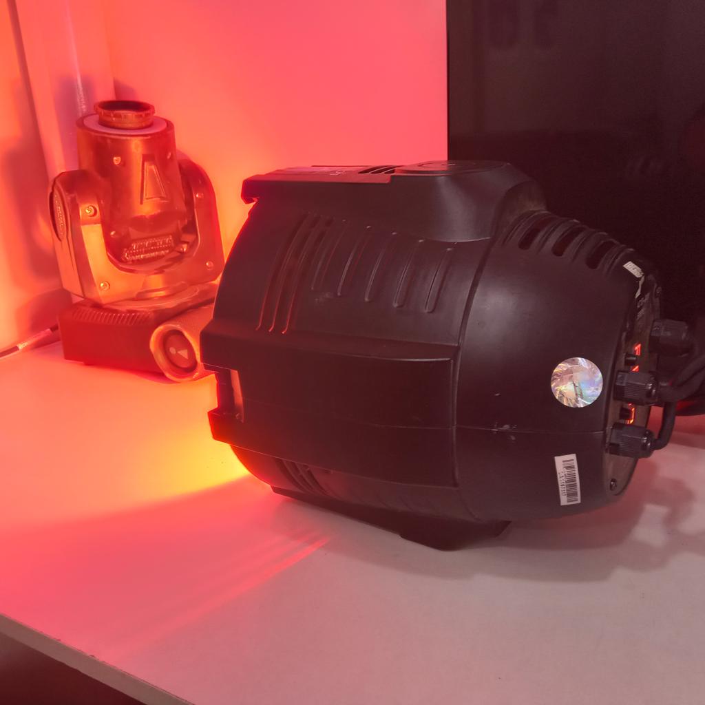 Luces Para Discoteca Marca Big Dipper Modelo Lc200w-H Usado En Buen Estado Acc Cable CteCable De Conexion
