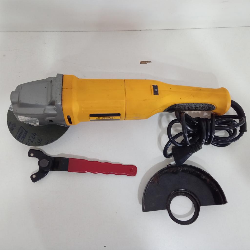 Pulidora Marca Fascy Modelo Fa3505 Tamaño Mediano Usado En Buen Estado Acc DiscoProtectorLlave