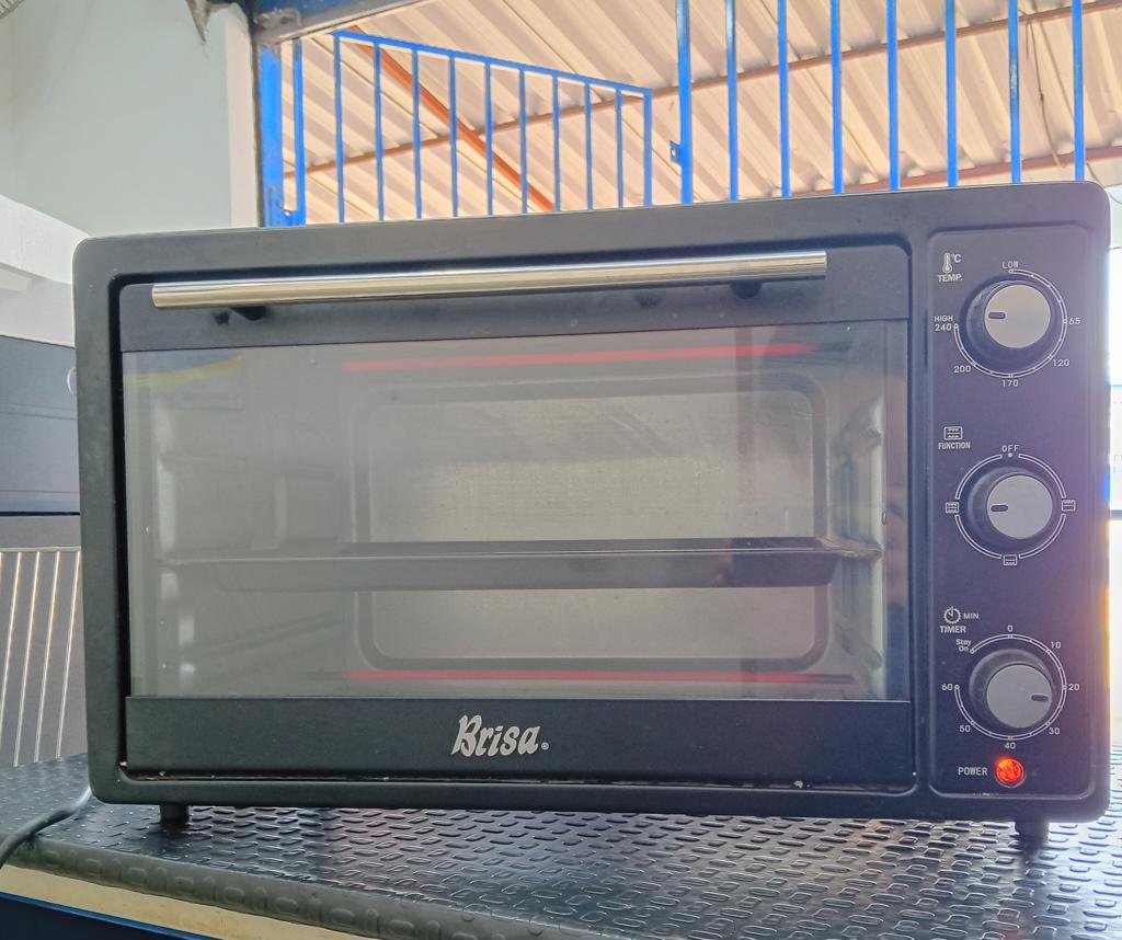 Horno Marca Brisa Litros 30 Modelo Seq5447 Usado En Buen Estado Acc ParrillaBandeja