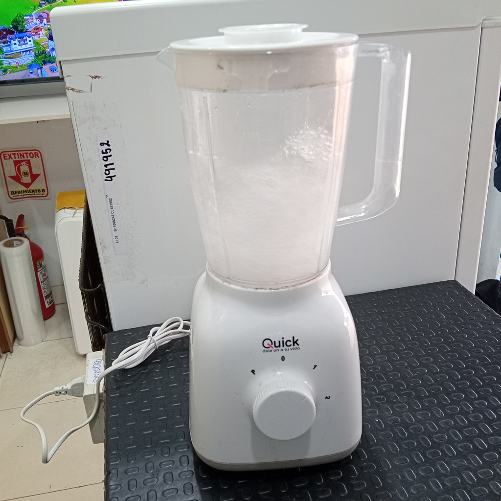 Licuadora Marca Quick Modelo Ql1.6l2vb Velocidades Usado En Buen Estado Acc No Tiene