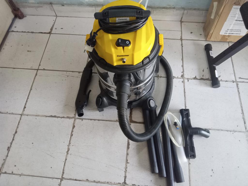 Aspiradora Marca Consumer Modelo Lavaaspiradora 1500w Usado En Buen Estado Acc PicosManguera