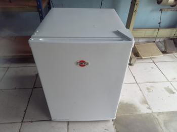 Frigobar Marca Tokio Litros 70 Modelo Hetokfi Usado En Buen Estado Con 2 Bandeja De Vidrio Acc No Tiene