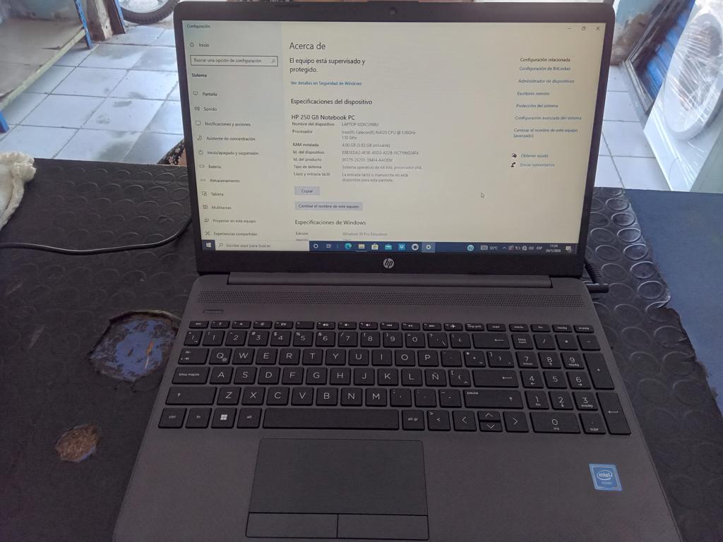 Notebook Marca Hp 15 Modelo Hp250gb Procesador Intel Celeron 1.10ghz Memoria Ram 4 Gb Disco Duro 255 Gb Generacion 4 Acc Web CamWifiSalida HdmiTecl Nco