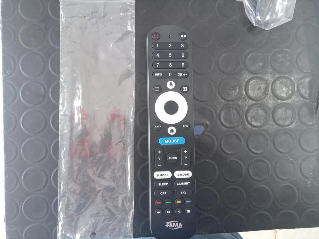 Televisor Led Smart De 32 '' Marca Fama Modelo Tvf-32el1 Smart Con Control Usado En Buen Estado Acc Patitas Soporte
