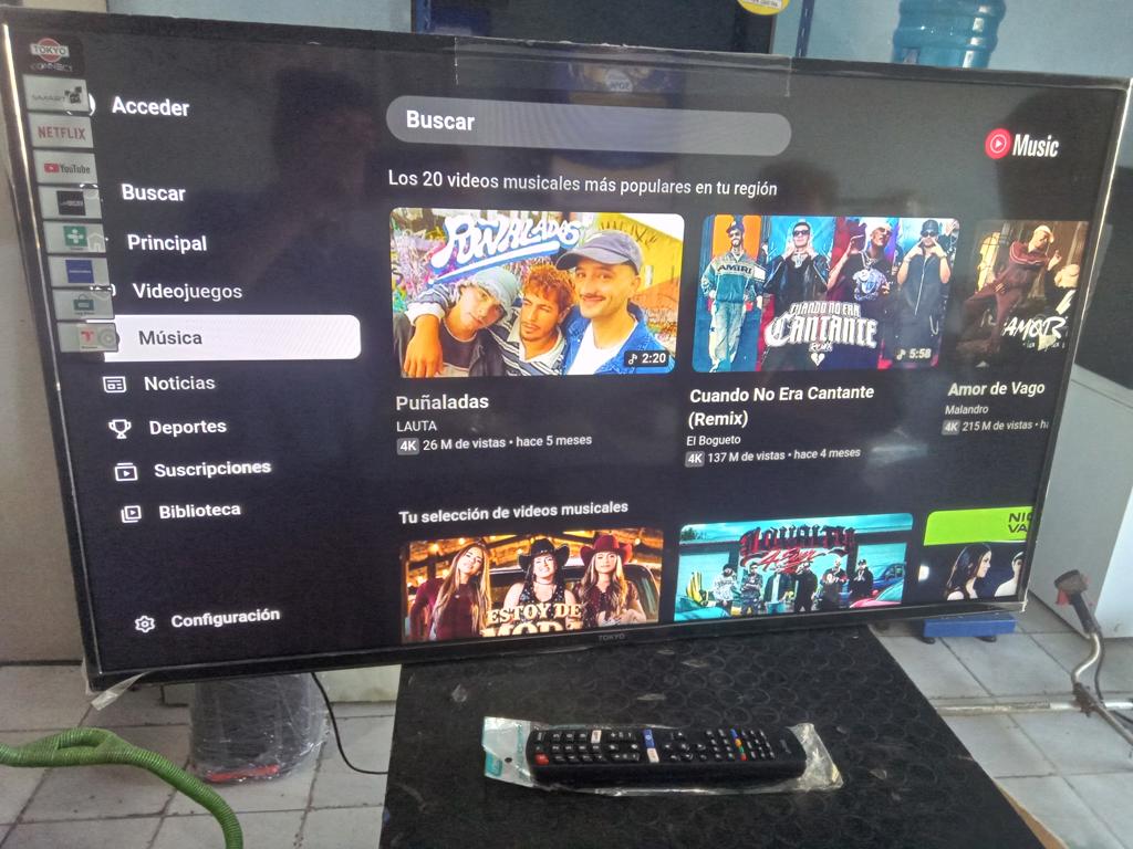 Televisor Led Smart De 43 '' Marca Tokyo Modelo Tvtoktcled43sm Con Control Usado En Buen Estado Acc No Tiene