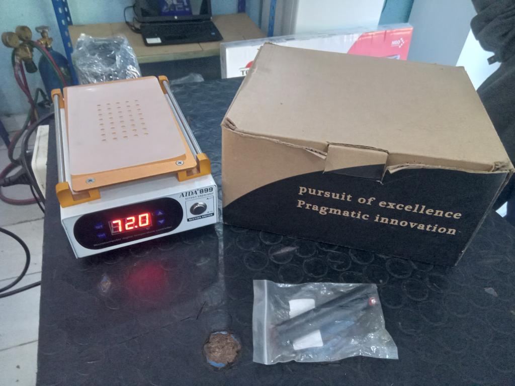 Plancha Electrica Marca Aida Modelo 899 Usado En Buen Estado Acc No Tiene