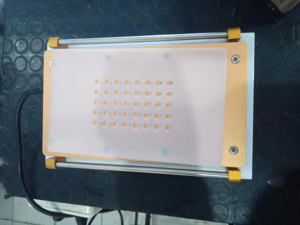 Foto 3 de Plancha Electrica Marca Aida Modelo 899 Usado En Buen Estado Acc No Tiene