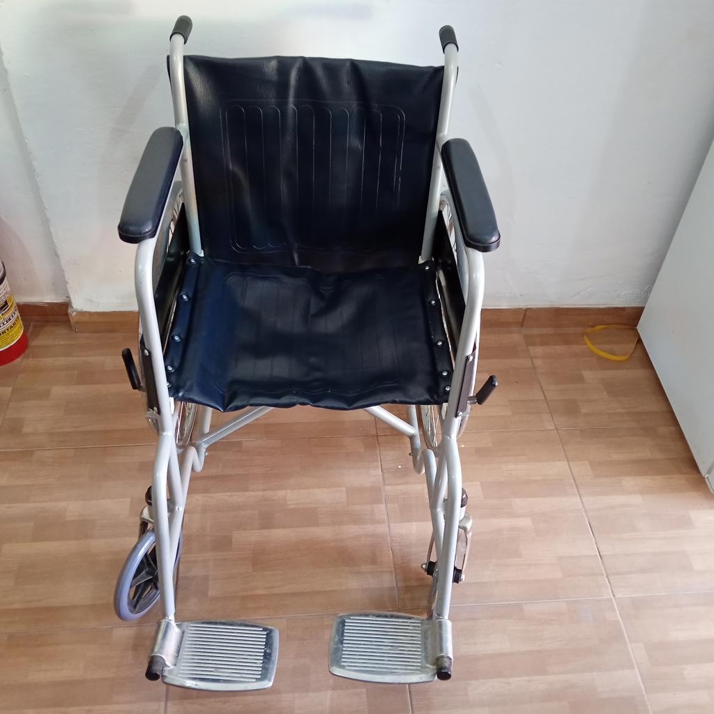 Silla De Ruedas Marca No Tiene Modelo No Tiene Usado En Buen Estado Acc No Tiene