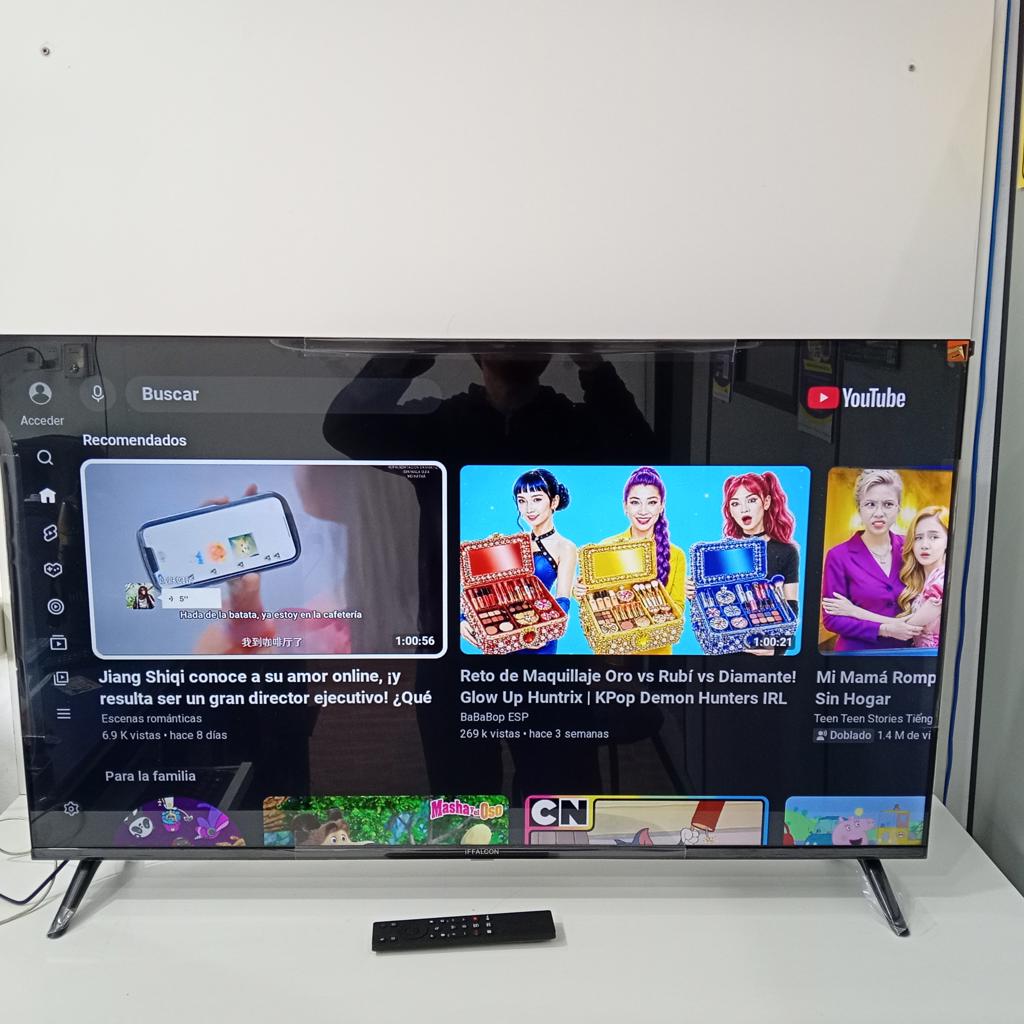 Televisor Led Smart De 43 '' Marca Iffalcon Modelo 43s55 Con Control Usado En Buen Estado Acc Patitas