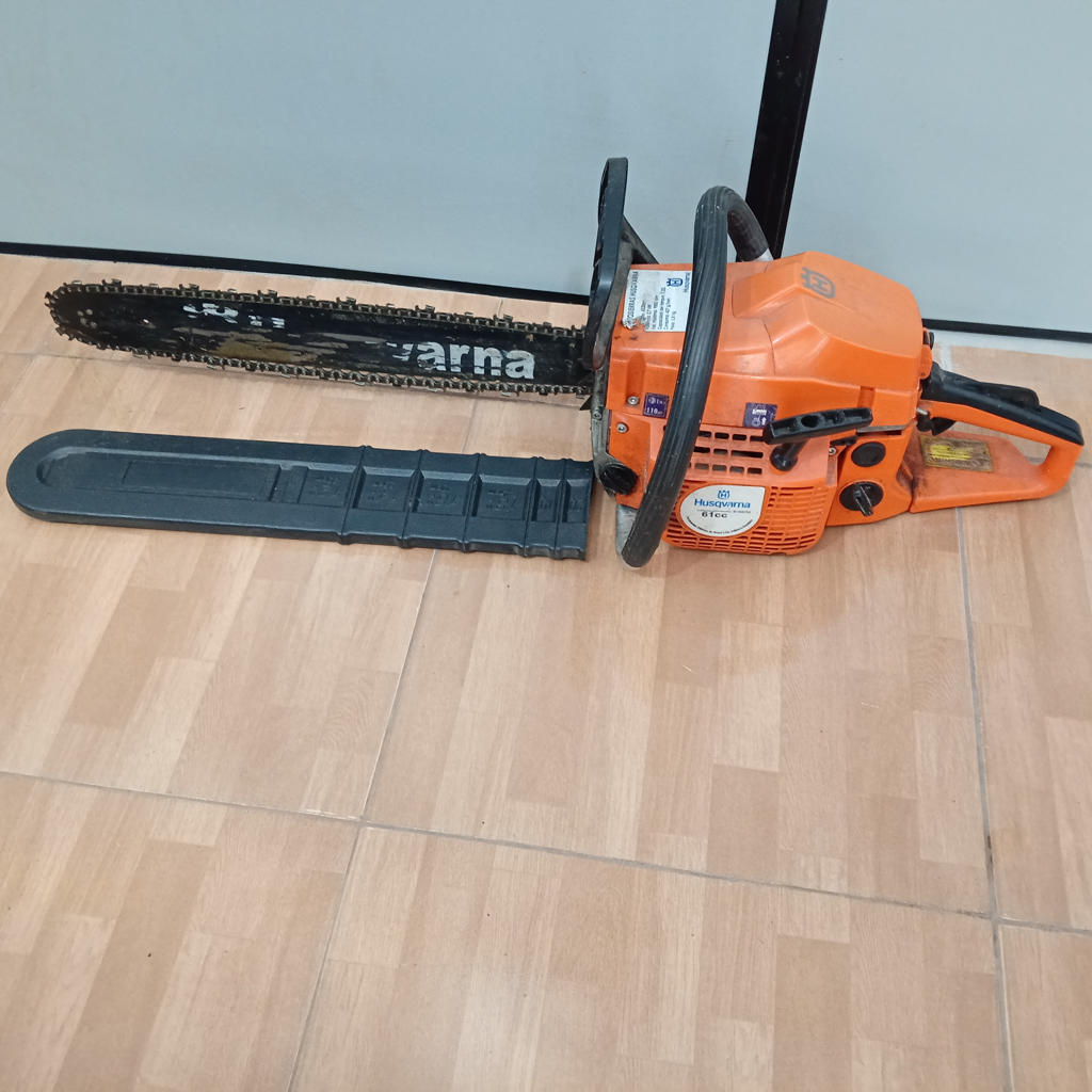 Motosierra Marca Husqvarna Modelo 61 Usado En Buen Estado Acc Con Cadena Espada Y Protector
