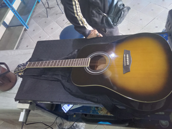 Guitarra Marca George Washburn Umited Modelo Gwlagpakvts Usado En Buen Estado Acc Correa Funda De Tela Marca George Washburn Umited