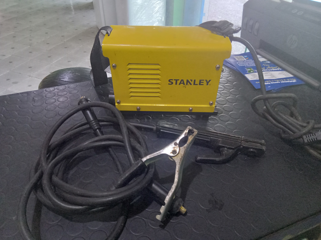 Soldador Marca Stanley Modelo Star 4000 Usado En Buen Estado Acc Pinzas