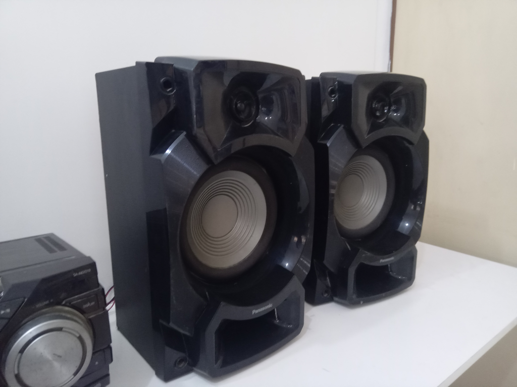 Foto 3 de Equipo De Sonido Marca Panasonic Con Control Modelo Saakx510 Usado En Buen Estado Acc No Tiene