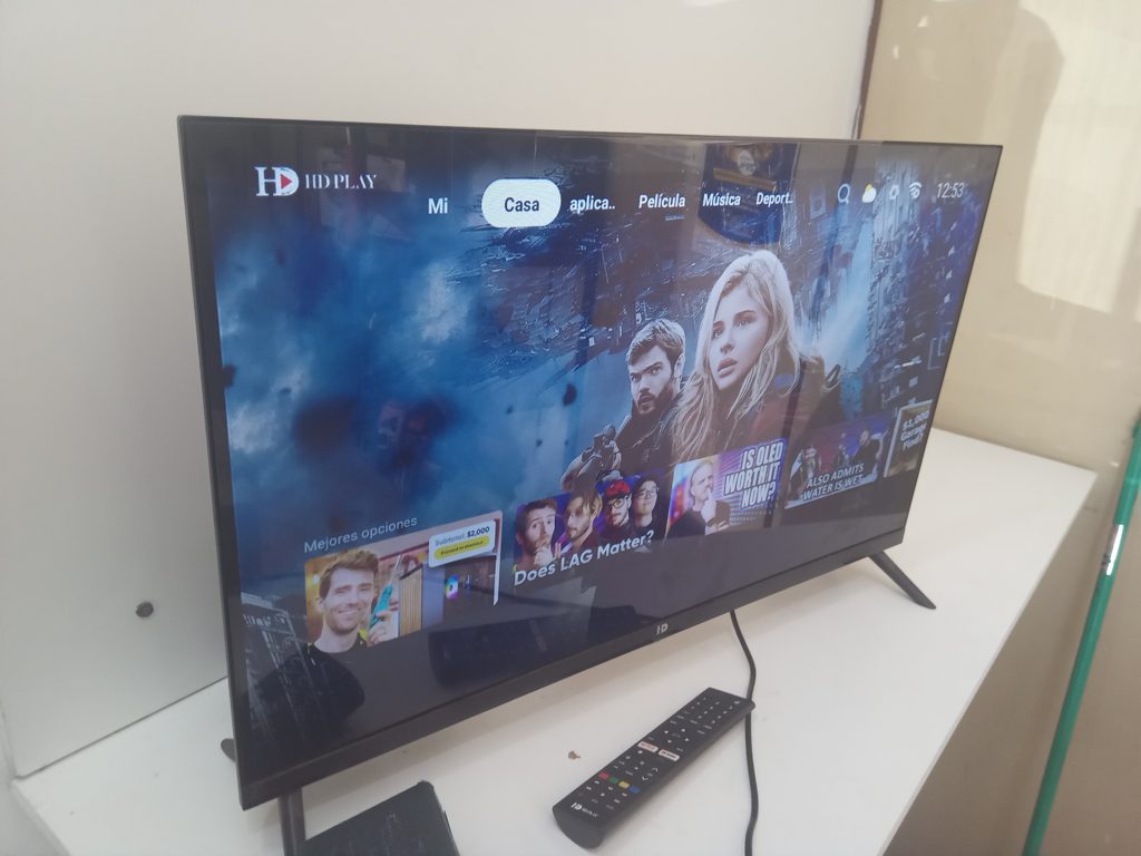 Televisor Led Smart De 32 '' Marca Hd Play Modelo Hdtv0232 Con Control Usado En Buen Estado Acc Patitas
