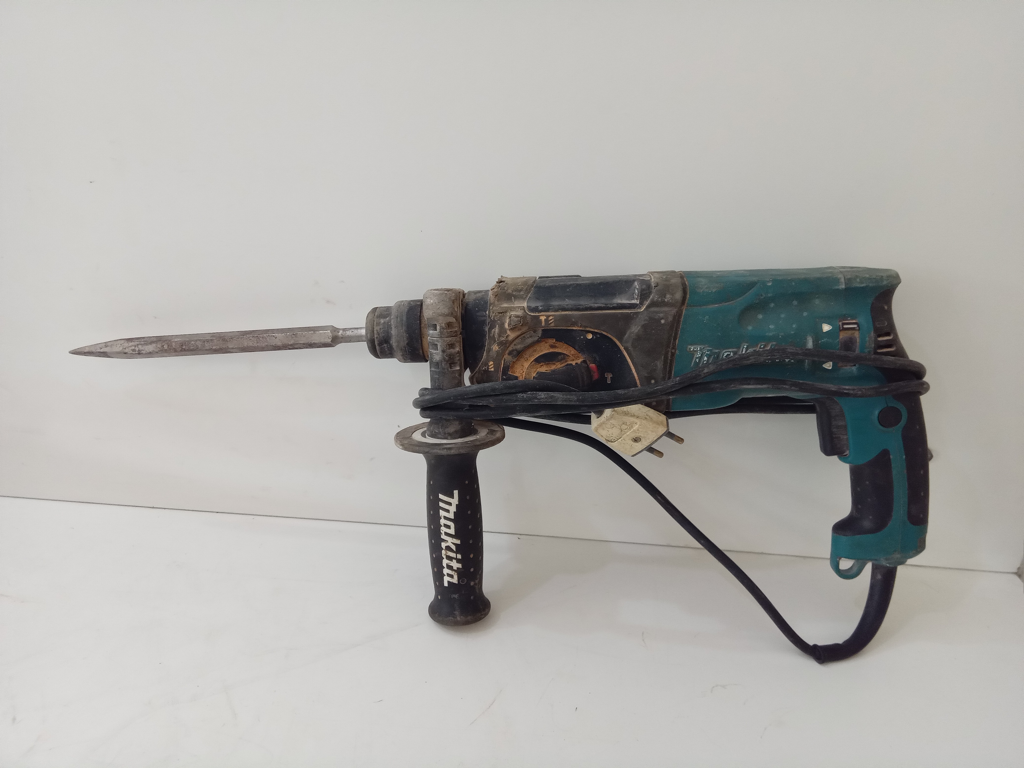 Taladro Marca Makita Modelo Hr2470 Usado En Buen Estado Acc 1 MechaMango De Agarre