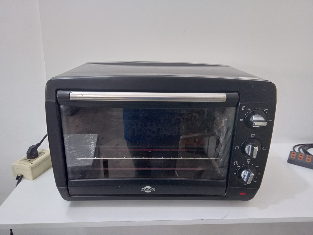 Horno Marca Tokyo Litros 45 Modelo Edthelisto-N Usado En Buen Estado Acc ParrillaBandeja