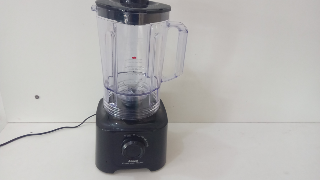 Licuadora Marca Arno Modelo Power Max 700w Velocidades Usado En Buen Estado Acc No Tiene