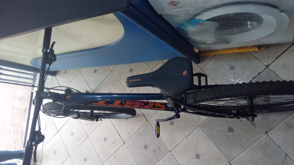 Bicicleta Marca Scott Aro No Tiene Modelo Aspect 720 Usado En Buen Estado Acc Colo Azul