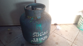 Garrafa Cap 13 Kg. Marca Sugas Usado Con Desgaste Color Gris Acc No Tiene