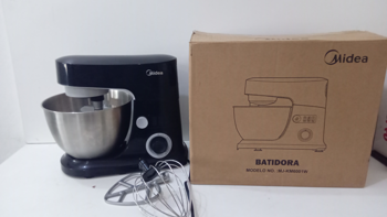 Batidora Marca Midea Modelo Mj-Km6001w Usado En Buen Estado Acc 3 Batidores