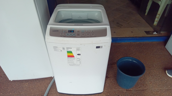 Lavarropas Cap 8 Kg. Marca Samsung Modelo Wa80h4200sw Usado Con Desgaste Acc Manguera De Carga Y Desague