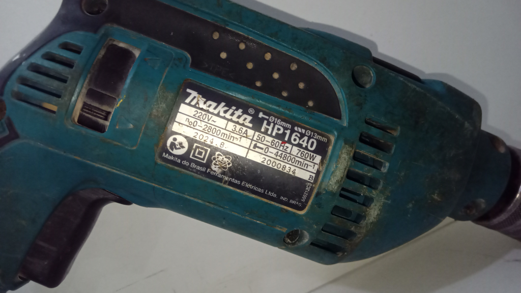 Foto 3 de Taladro Marca Makita Modelo Hp1640 Usado En Buen Estado Acc No Tiene