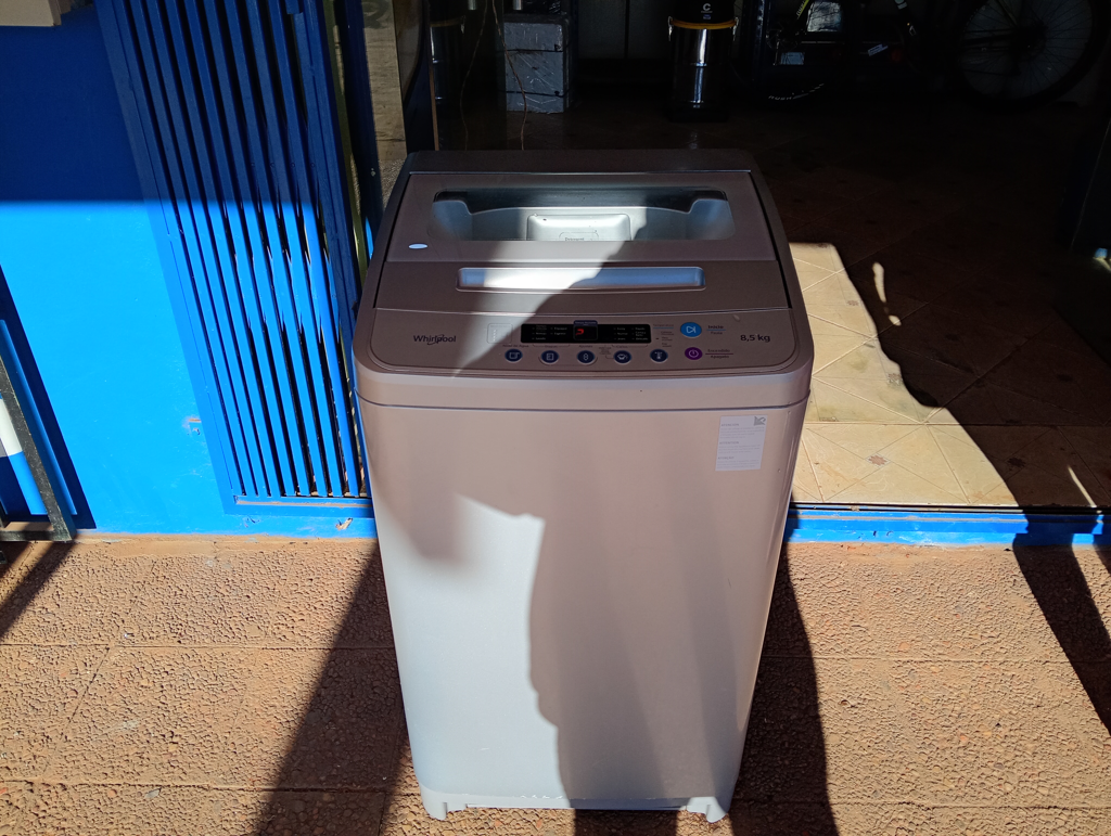 Lavarropas Cap No Tiene Kg. Marca Whirlpool Modelo Ww108bs9ls Usado En Buen Estado Acc Manguera E Carga Y Desague
