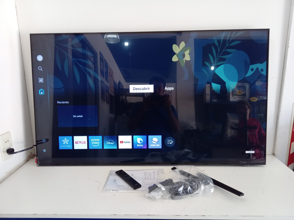 Televisor Led Smart De 50 '' Marca Samsung Modelo Un50du7000p Con Control Usado En Buen Estado Acc Par De PatitaCable Corriente