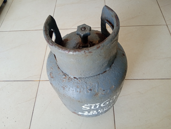 Garrafa Cap 10 Kg. Marca Su Gas Nro Usado Con Desgaste Color Gris Claro Acc No Tiene