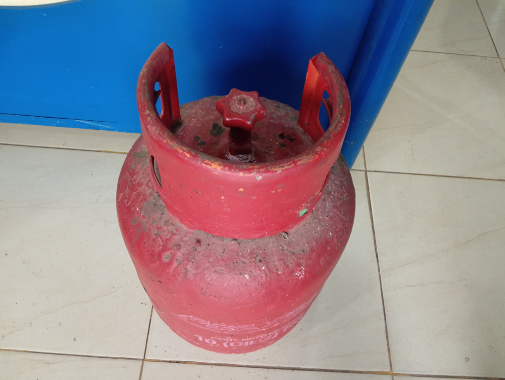 Garrafa Cap 10 Kg. Marca Puma Gas Usado Con Desgaste Color Rojo Acc No Tiene