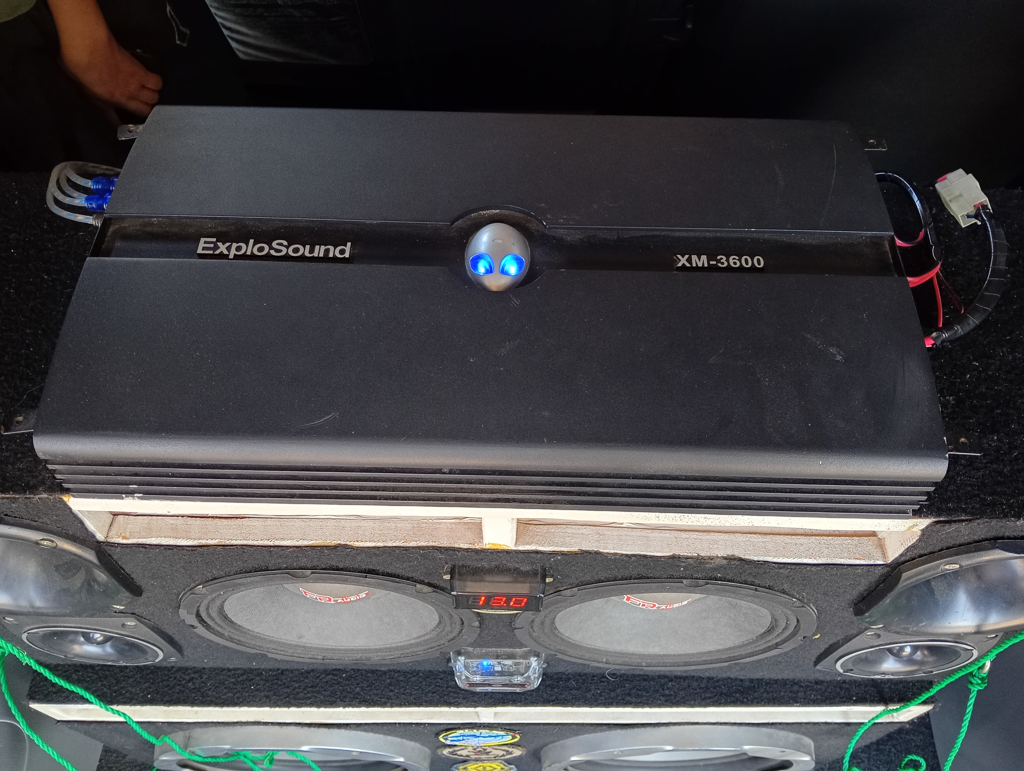 Amplificador De Sonido P/ Automovil Marca Explosound Modelo Xm-3600 Usado En Buen Estado Acc No Tiene