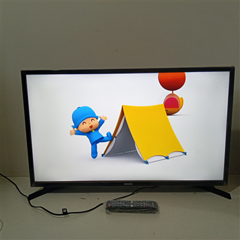 Televisor Led Smart De 32 '' Marca Samsung Modelo Un32t4300ag Con Control Usado En Buen Estado Acc Par De Patitas Cable Power
