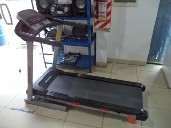 Cinta Para Caminar Marca Athletic Para 120kg Modelo Advanced 530t Usado Con Desgaste Acc: Con Monitor Comentario: Con Algunos Desgastes Notorio.