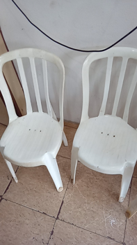 Silla Usado En Buen Estado Color Blanco Acc 3 Sillas
