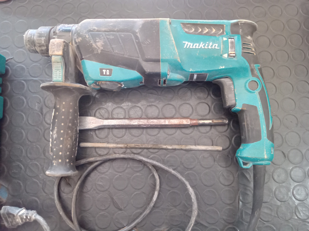 Taladro Marca Makita Modelo Hr2630 Usado En Buen Estado Acc Con MechaManija