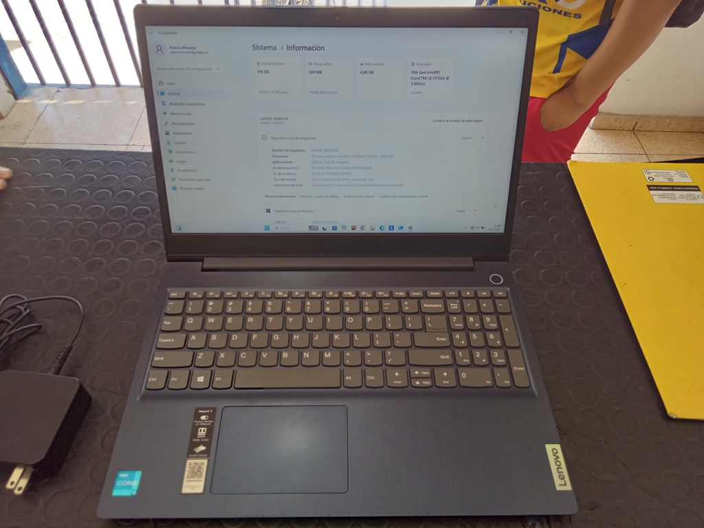 Notebook Marca Lenovo Modelo Ideadpad 3 15itl05 Procesador Intel Core I3 Memoria Ram 4 Gb Disco Duro 119 Gb Generacion 11 Acc Con Teclado Numerico
