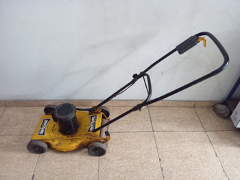 Cortadora De Cesped Marca Motomil Modelo Msm-100l Usado Con Desgaste Acc No Tiene