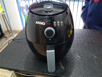 Fritadora Marca Arno Modelo Ey1228b2 Usado En Buen Estado Acc Con Parrilla