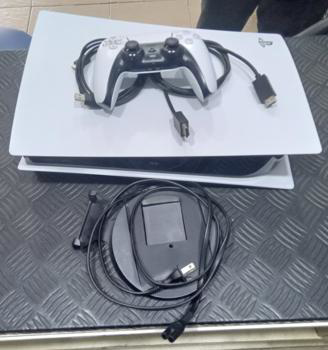 Juego Electronico Ps5 Marca Sony Modelo Cfi-1215a Disco Duro 667 Gb Con Control Sin Caja Usado En Buen Estado Acc Cable PowerCable HdmiCable UsbBaseJuegos Digitales