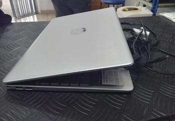 Notebook Marca Hp Modelo 15-Dy500ia Procesador Core I7 Memoria Ram 8 Gb Disco Duro 475 Gb Generacion 12 Acc No Tiene