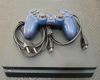 Juego Electronico Ps4 Marca Sony Modelo Cuh-2215a Disco Duro 408 Gb Con Control Sin Caja Usado En Buen Estado Acc Cable PowerCable HdmiDisco De Juego Uncharted 4