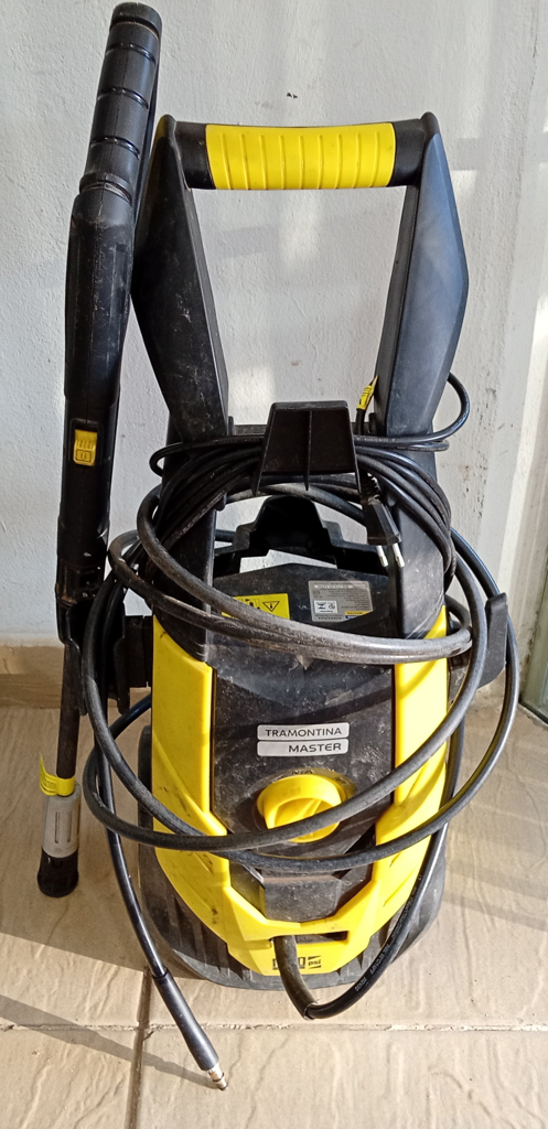 Hidro Lavadora Marca Tramontina Modelo Master 42552/022 Usado En Buen Estado Acc PistolaManguera JaboneraManijaRueditas