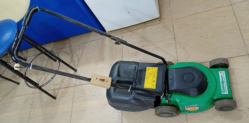 Cortadora De Cesped Marca Giardino Modelo No Tiene Usado Con Desgaste Acc Bolsa De Residuo
