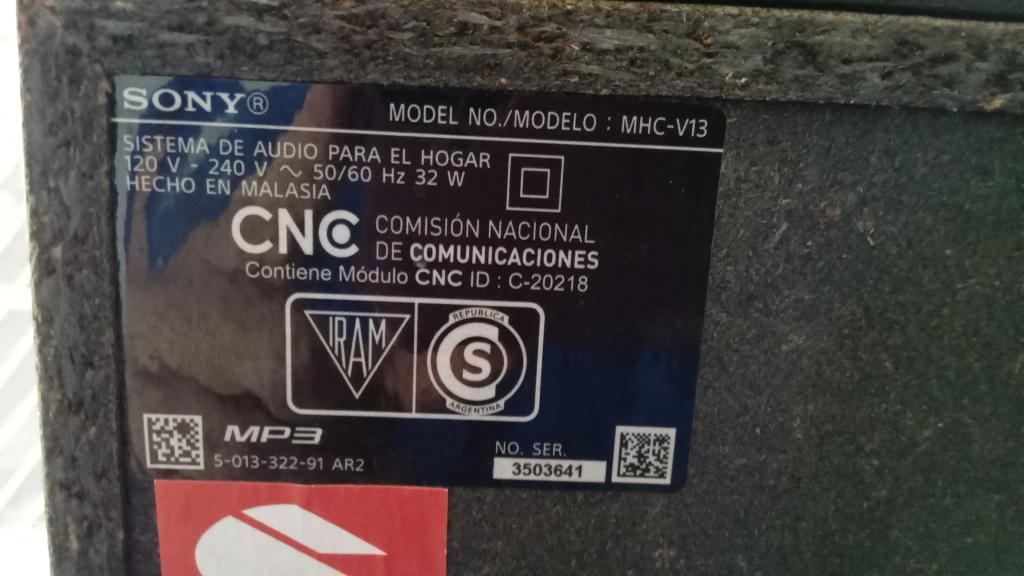 Foto 3 de Caja De Sonido Amplificada Marca Sony Modelo Mhc-V13 Sin Control Usado En Buen Estado Acc No Tiene