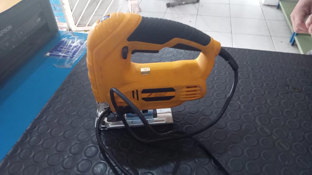 Sierra Tipo Caladora Marca Fascy Modelo Fa6570 Usado En Buen Estado Acc No Tiene